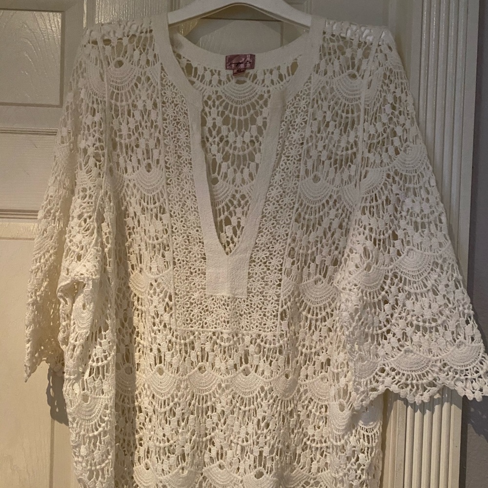 Woman's crochet dress cover up size medium/large new no tags